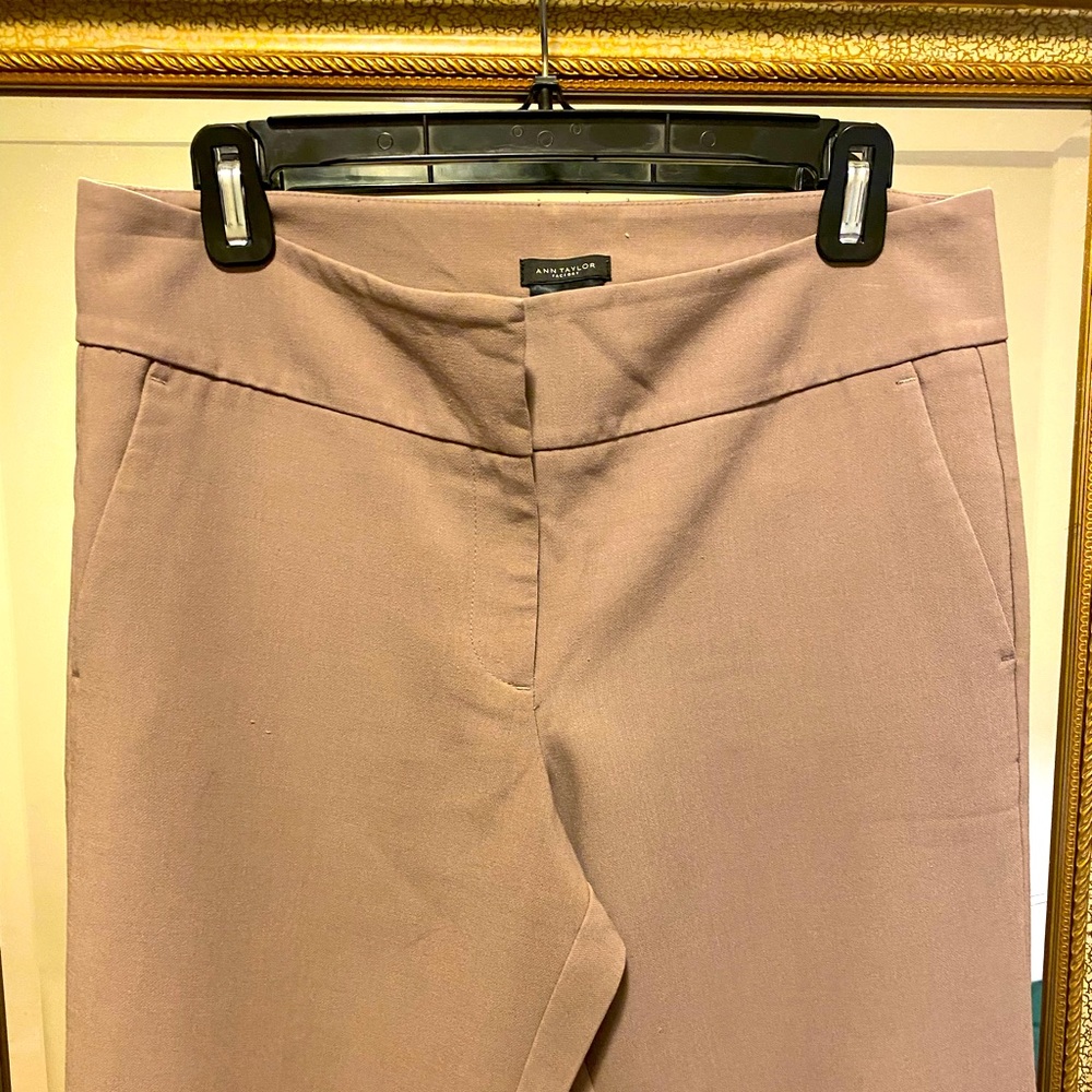 Ann Taylor Factory Signature Bootcut Trousers | Size 6 - Picture 3 of 8